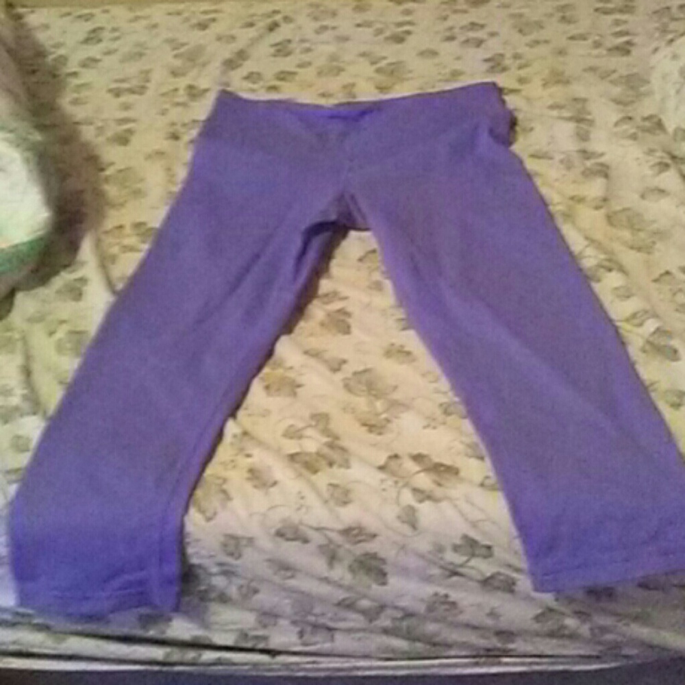 Like purple , yoga  pants